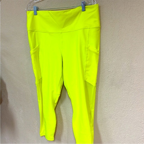 Fabletics power hold cropped mesh leggings 1x - Picture 4 of 4